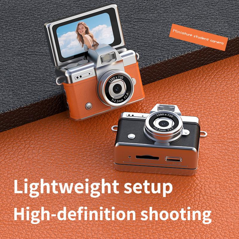 Capture Nostalgia with the Mini Digital Camera - 1080P LCD Screen, Keychain Size, Perfect for Gifts!
